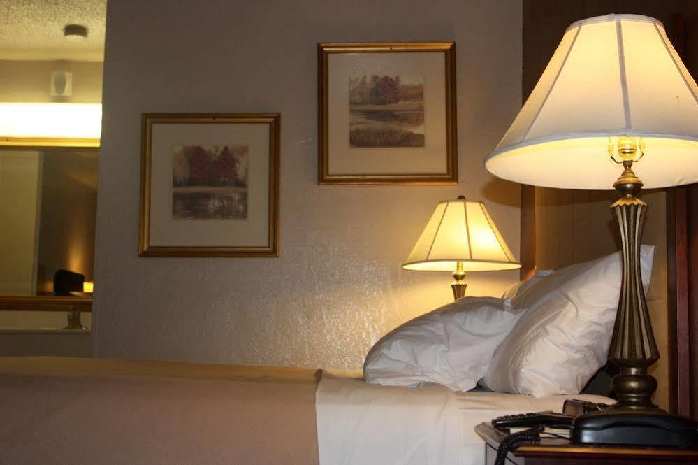 Rodeway Inn Kingsland Εξωτερικό φωτογραφία